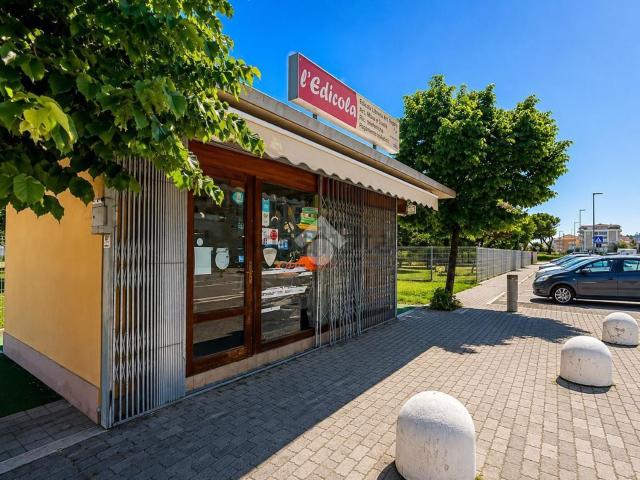 Locale in vendita di 29 m² in Via Duca d&apos Aosta, 68