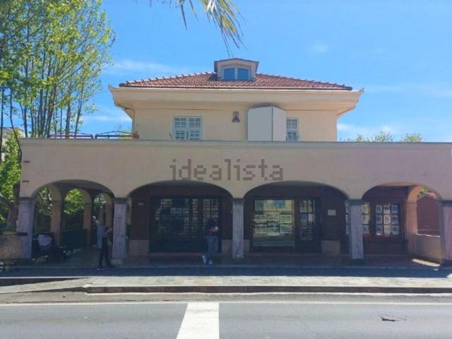 Locale in vendita di 29 m² in Via Roma, 1