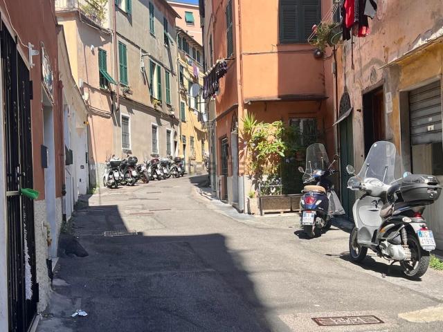 Locale in vendita di 33 m² in Via Vernazza
