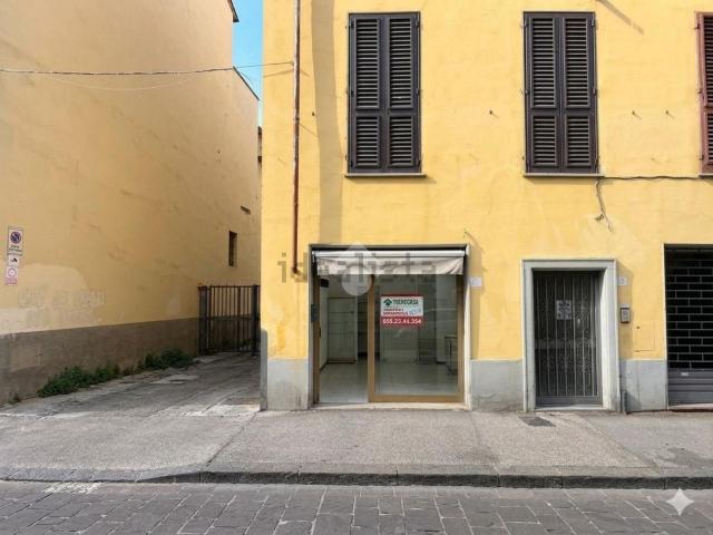 Locale in vendita di 33 m² in Via Aretina
