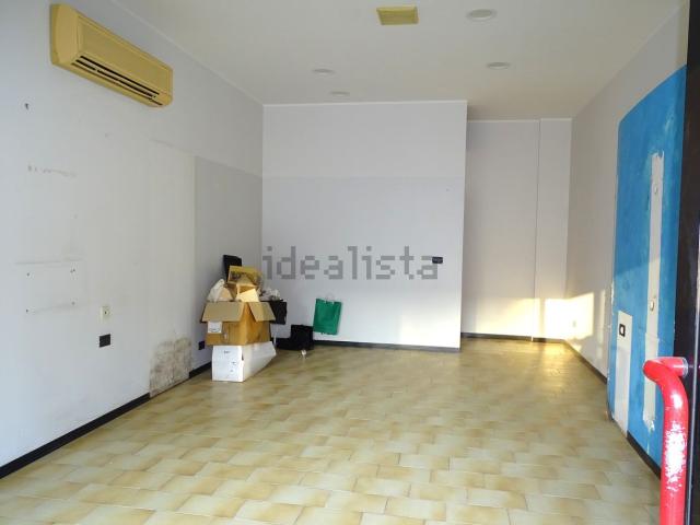 Locale in vendita di 33 m² in Via dei Marsi, 59