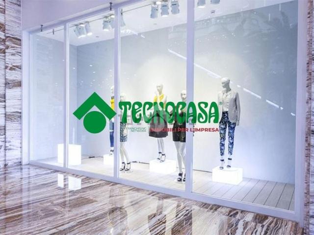 Locale in vendita di 35 m² in Via del Ponte alle Mosse