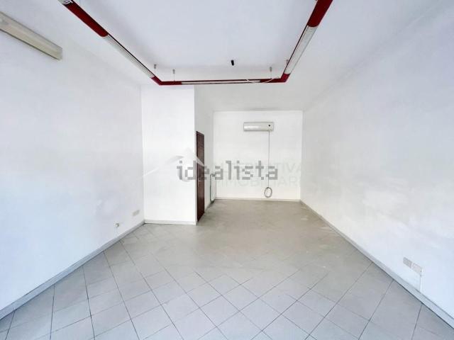 Locale in vendita di 33 m² in Via G. Toniolo