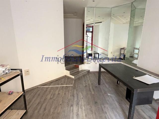 Locale in vendita di 33 m² in Via Sallustio Bandini, 5