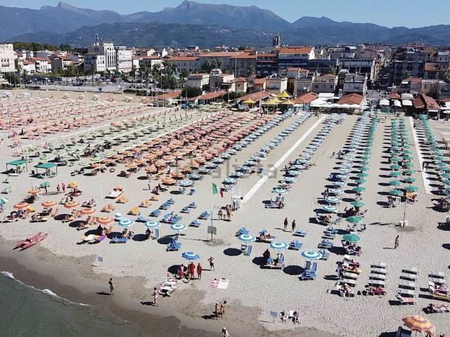 Locale in vendita di 3600 m²