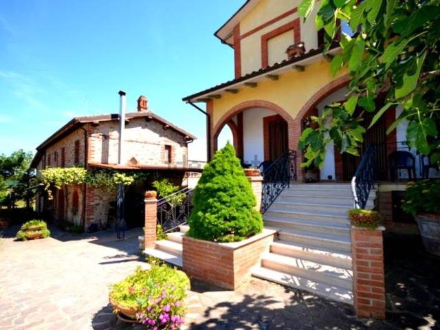Locale in vendita di 300 m²