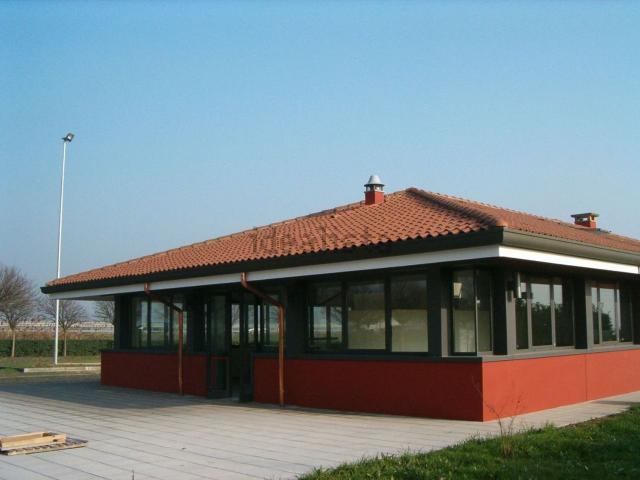 Locale in vendita di 300 m²