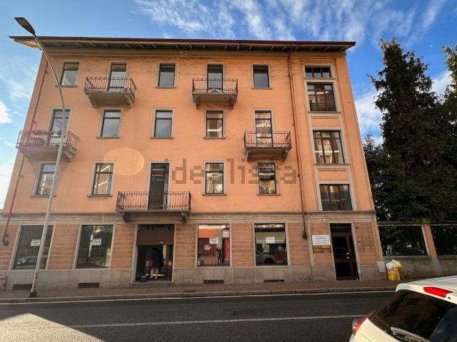 Locale in vendita di 300 m² in Via Candelo, 28