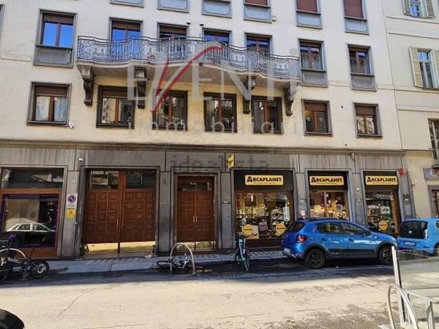 Locale in vendita di 300 m² in Via Giambattista Bogino, 2
