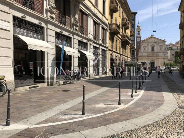Locale in vendita di 350 m² in Via Melzo