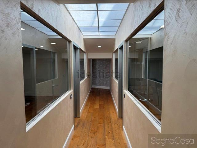 Locale in vendita di 300 m² in Via Mannelli, 61
