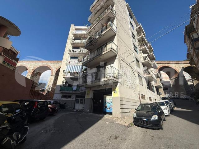 Locale in vendita di 300 m² in Via Santa Marta, 316