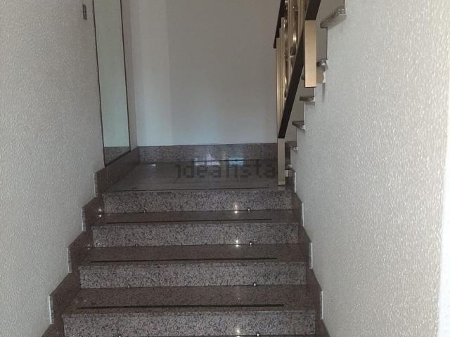 Locale in vendita di 300 m² in Via Simone Grasso