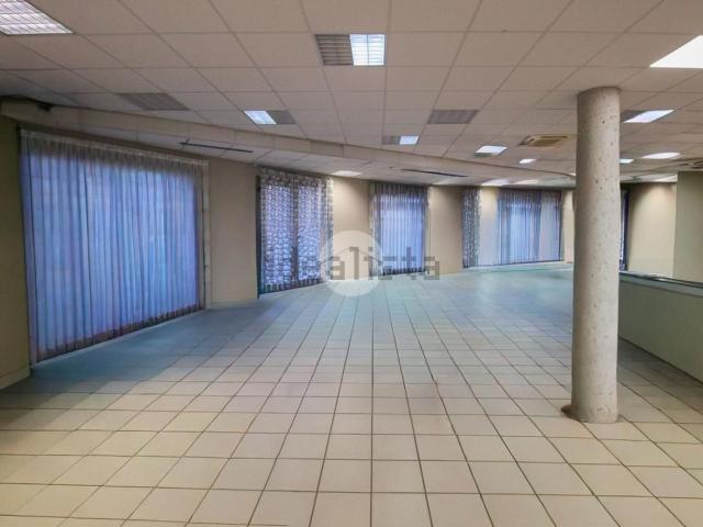 Locale in vendita di 300 m² in Viale Alessandro Manzoni, 1