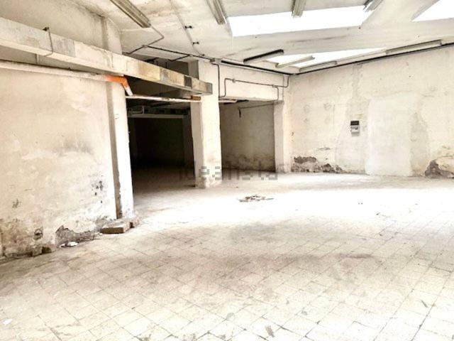 Locale in vendita di 300 m² in Viale Pinturicchio