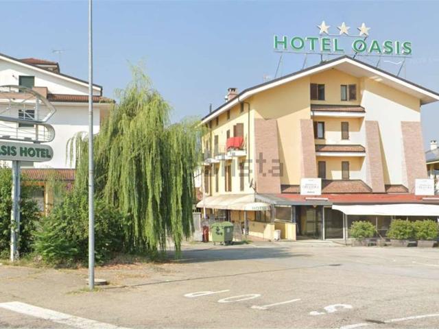 Locale in vendita di 306 m²