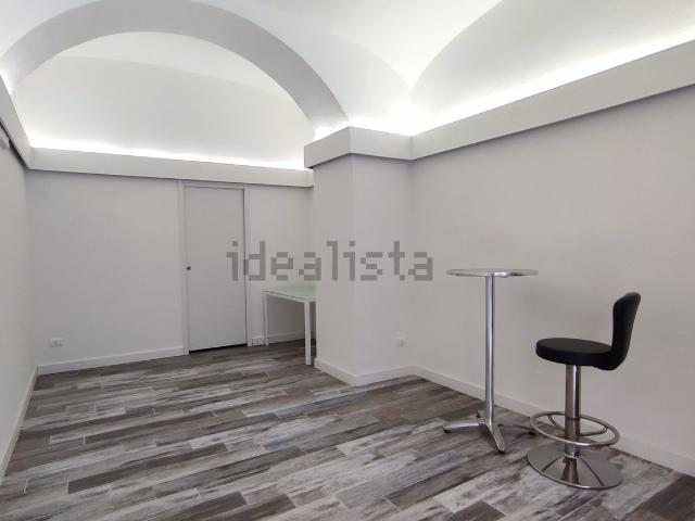 Locale in vendita di 30 m² in Corso degli Inglesi, 119