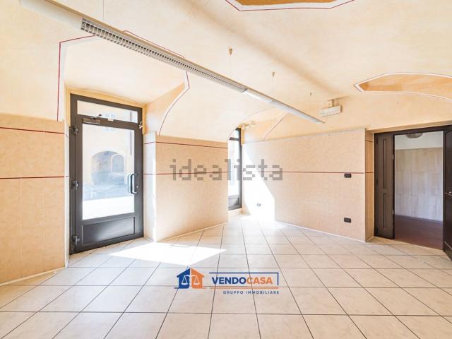 Locale in vendita di 30 m² in Via Umberto I 10