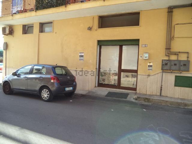 Locale in vendita di 30 m² in Via via Siena angolo Via Firenze