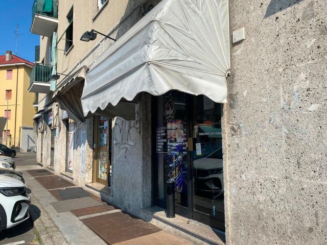 Locale in vendita di 30 m² in Via Vittorio Veneto, 113
