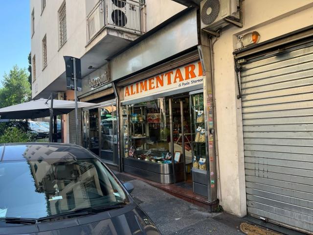 Locale in vendita di 30 m² in Via Antonio Gramsci, 1
