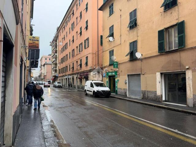 Locale in vendita di 30 m² in Via Canevari, 226