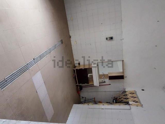 Locale in vendita di 30 m² in Via Carlo Alberto Sarteschi