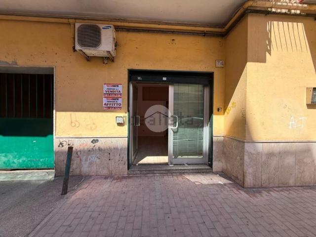 Locale in vendita di 30 m² in Via Carlo Carrà, 74