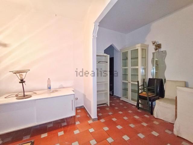 Locale in vendita di 30 m² in Via de&apos  Barbadori
