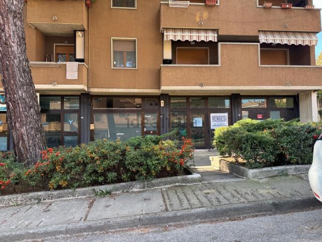 Locale in vendita di 30 m² in Via del Quadrifoglio