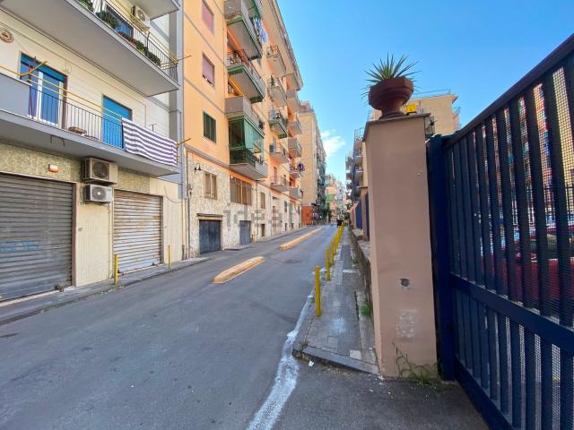 Locale in vendita di 30 m² in Via della Libertà II Traversa Dx, 9