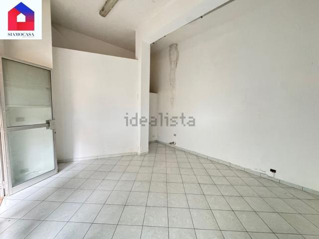 Locale in vendita di 30 m² in Via Don Giovanni Minzoni, 35