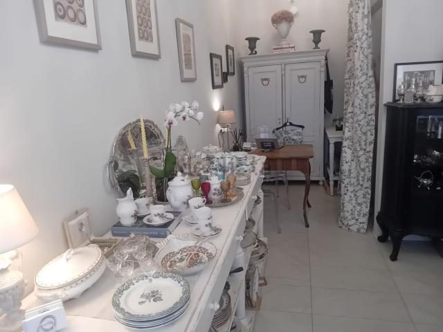 Locale in vendita di 30 m² in Via Felice Cavallotti, 34