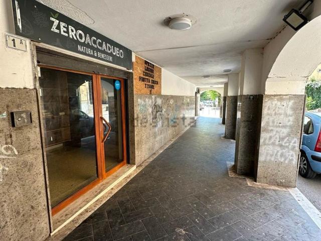 Locale in vendita di 30 m² in Via Gaetano Filangieri