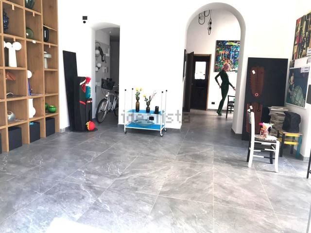 Locale in vendita di 30 m² in Via Guglielmo Oberdan, 139