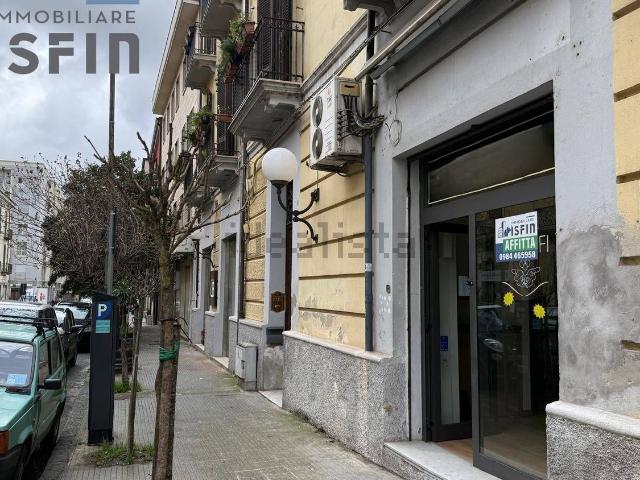 Locale in vendita di 30 m² in Via Isonzo, 49