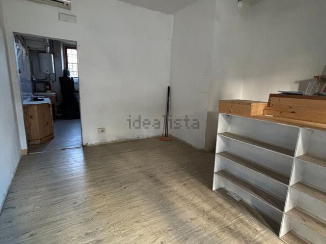 Locale in vendita di 30 m² in Via Madonna della Querce