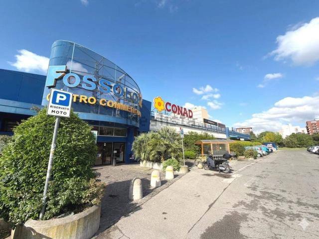 Locale in vendita di 30 m² in Via Mario Longhena, 13