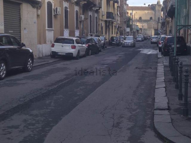 Locale in vendita di 30 m² in Via Santa Maria della Catena, 52
