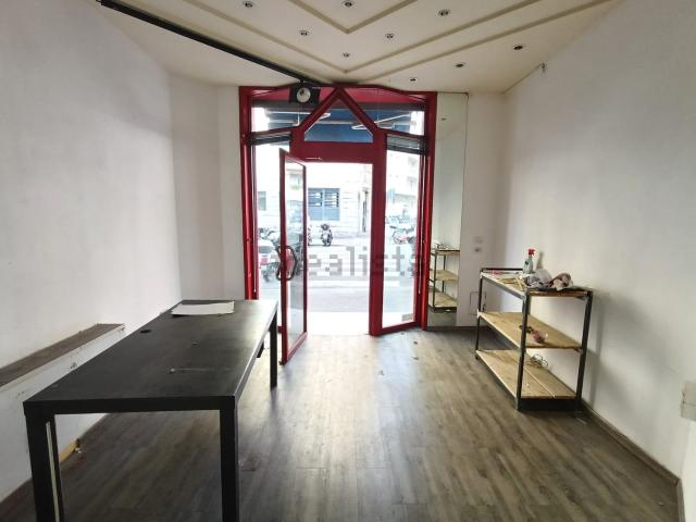 Locale in vendita di 30 m² in Via Sallustio Bandini