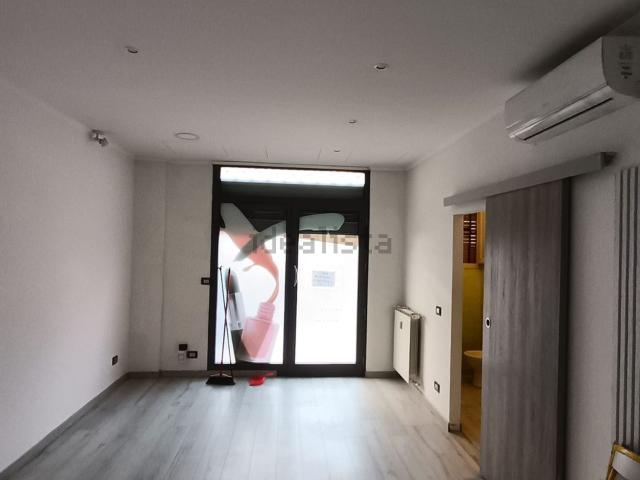 Locale in vendita di 30 m² in Via Sottoconvento