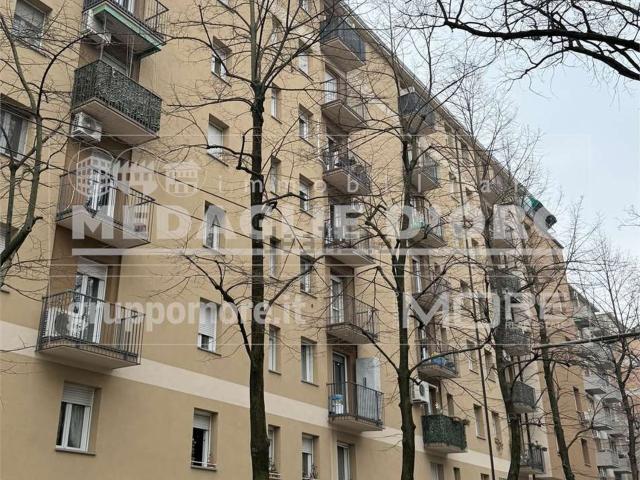 Locale in vendita di 310 m² in Viale Antonio Gramsci