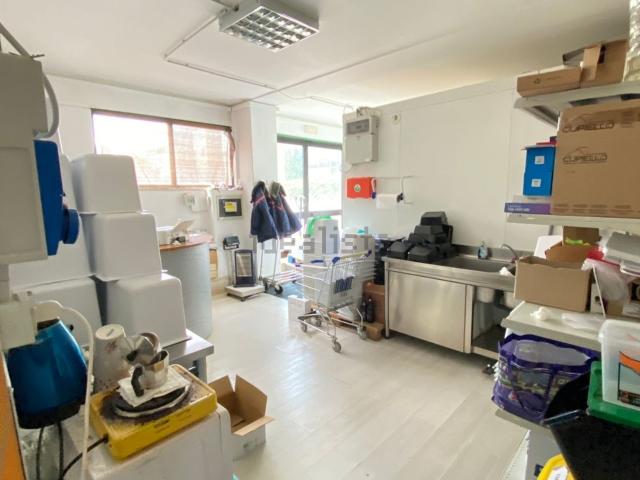 Locale in vendita di 316 m² in Strada di Cerchiaia