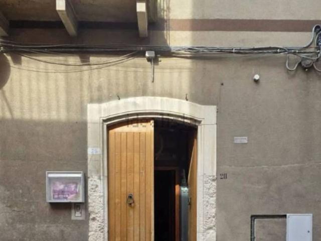 Locale in vendita di 31 m² in Vico della Pace, 13