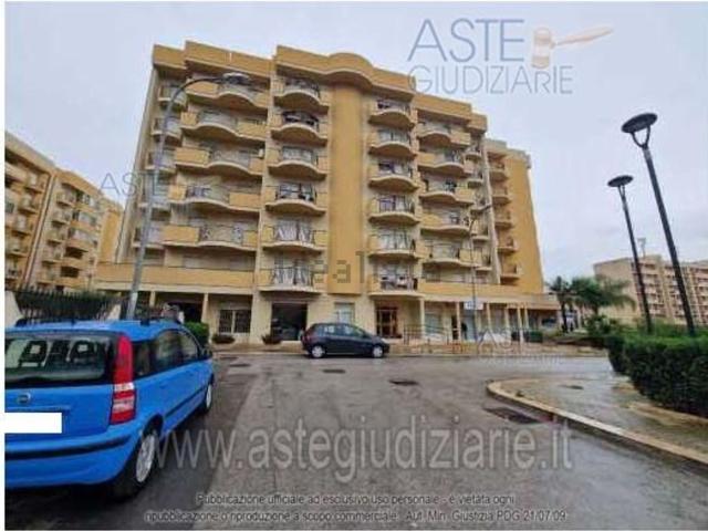 Locale in vendita di 31 m² in Via Villa Rosina, 31