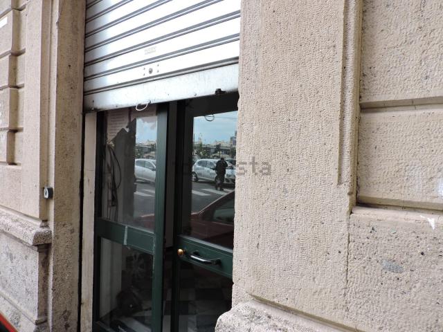 Locale in vendita di 31 m² in Via Amedeo Lattanzi