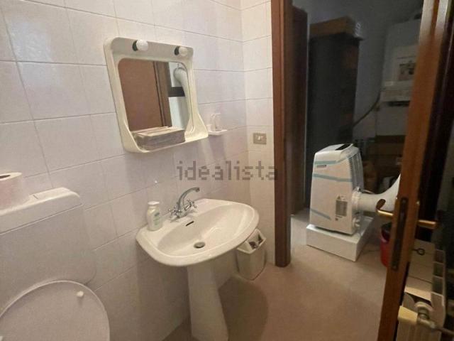 Locale in vendita di 31 m² in Via Monte Grappa