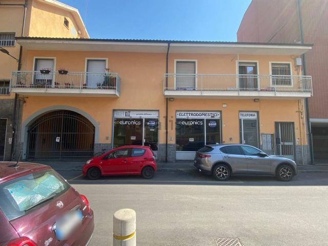 Locale in vendita di 320 m² in Via Novellis, 21