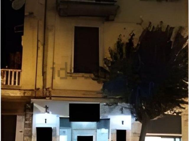 Locale in vendita di 320 m² in Viale Trieste
