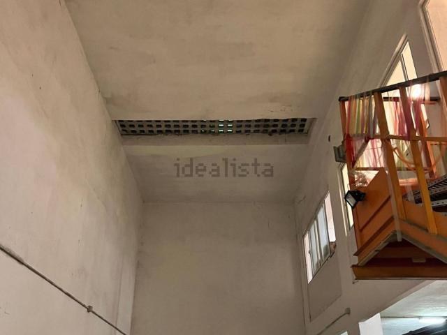 Locale in vendita di 325 m² in Via Mignone